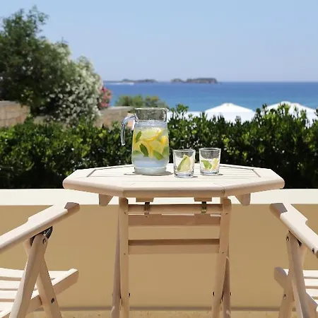 Costa Rossa Hotell Xi Beach