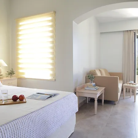 Costa Rossa Hotell 3*